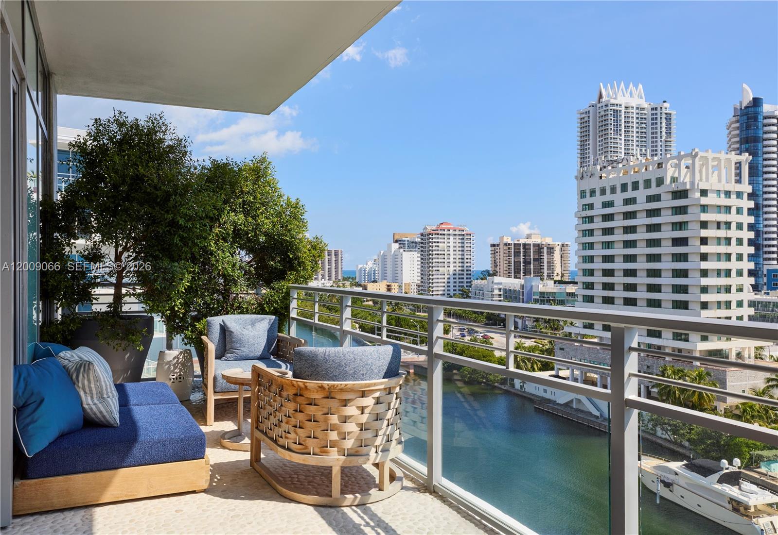 6101 Aqua Ave #903