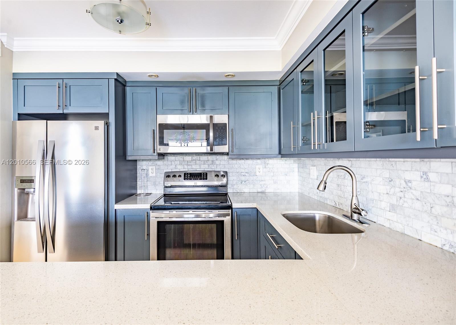 600 Three Iss Blvd #402