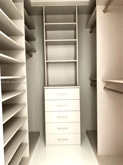 851 NE 1st Ave #2110 Miami, FL 33132