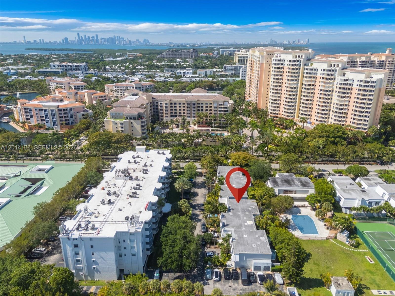232 Sea Vw Dr #108 Key Biscayne, FL 33149