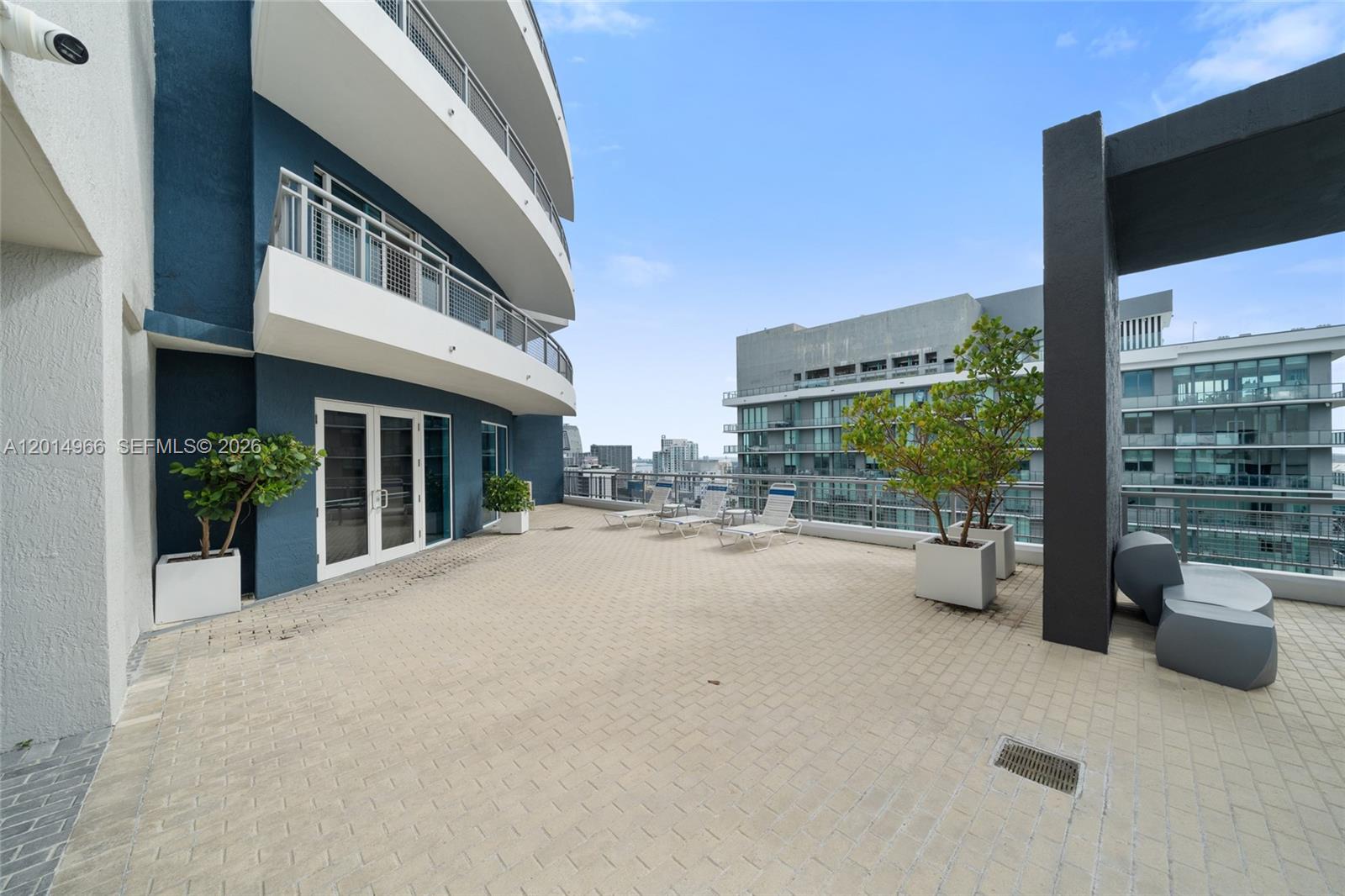 image Infinity at Brickell23
