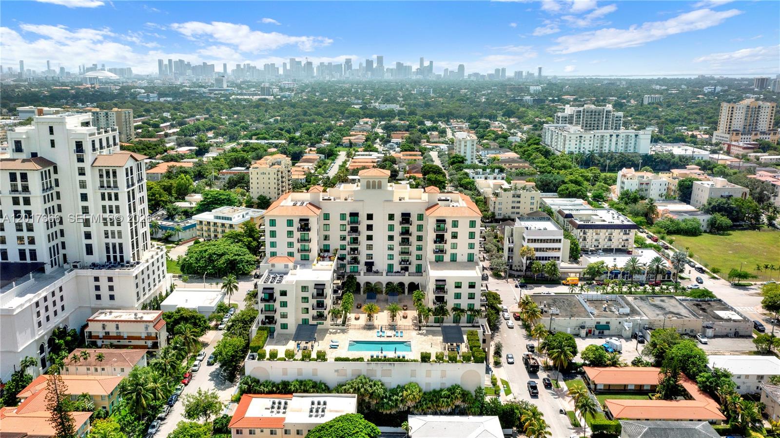 image 1300 Ponce Condos51