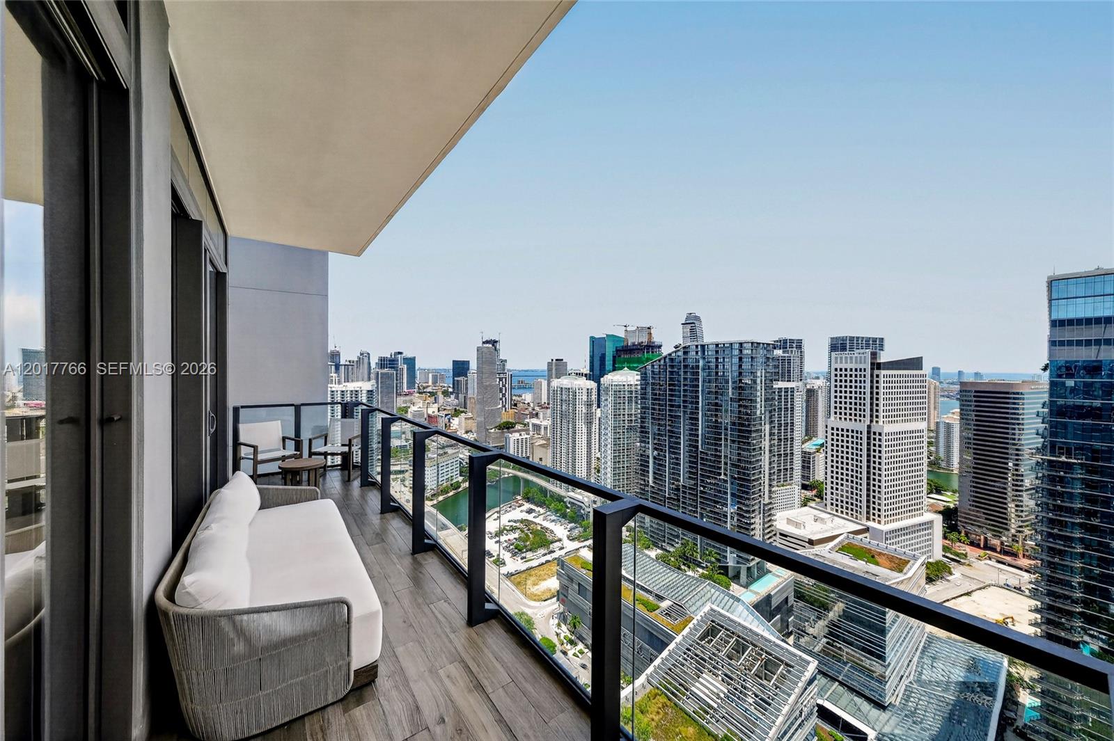 88 SW 7th St #4202 Miami, FL 33130