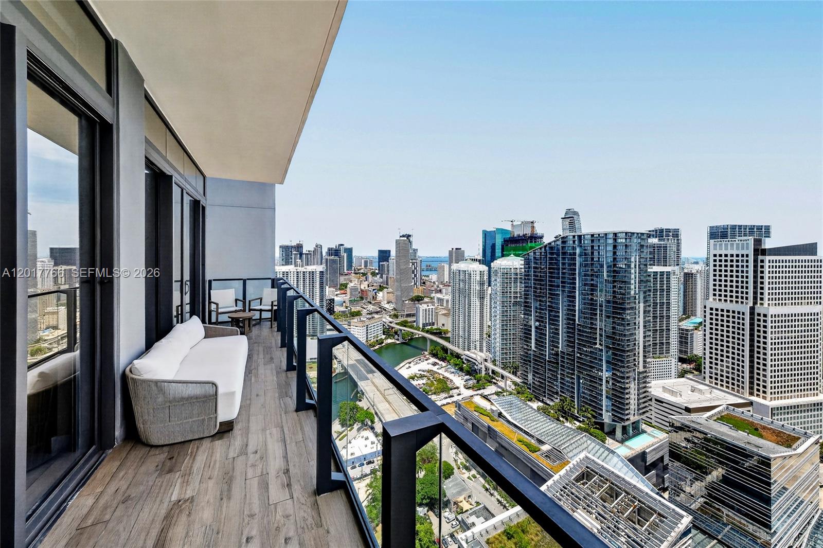 88 SW 7th St #4202 Miami, FL 33130