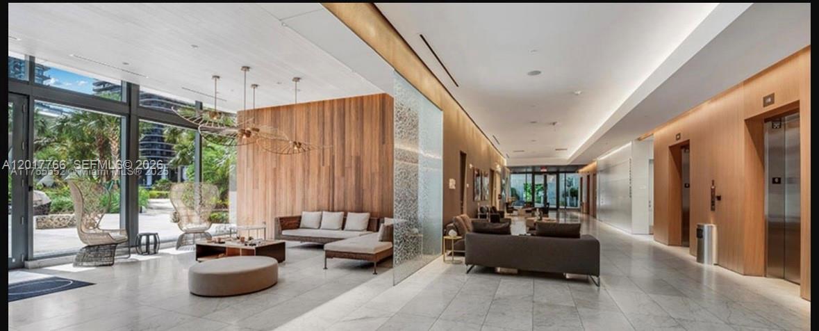 88 SW 7th St #4202 Miami, FL 33130