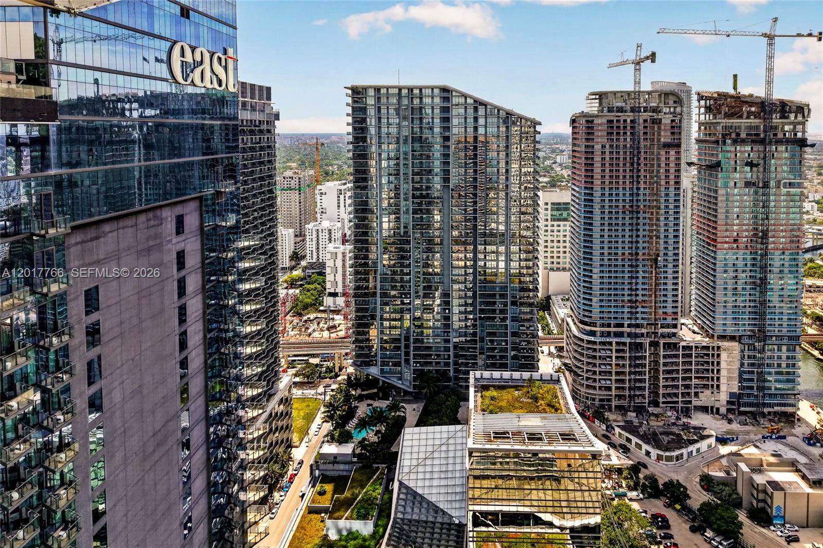 88 SW 7th St #4202 Miami, FL 33130