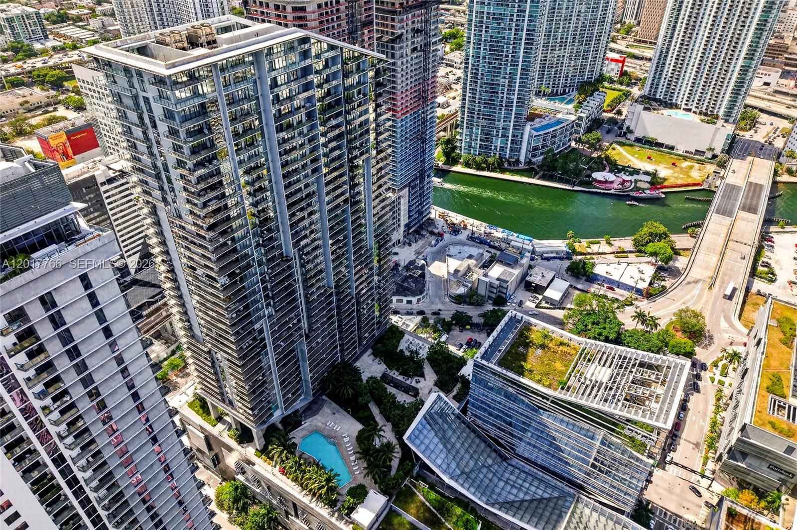 88 SW 7th St #4202 Miami, FL 33130