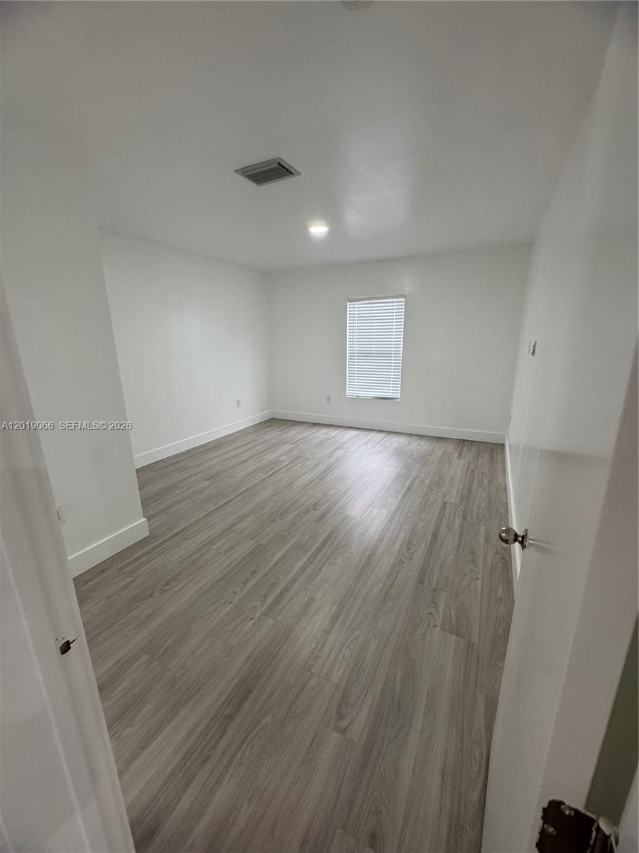 526 NW 6th St Hallandale Beach, FL 33009