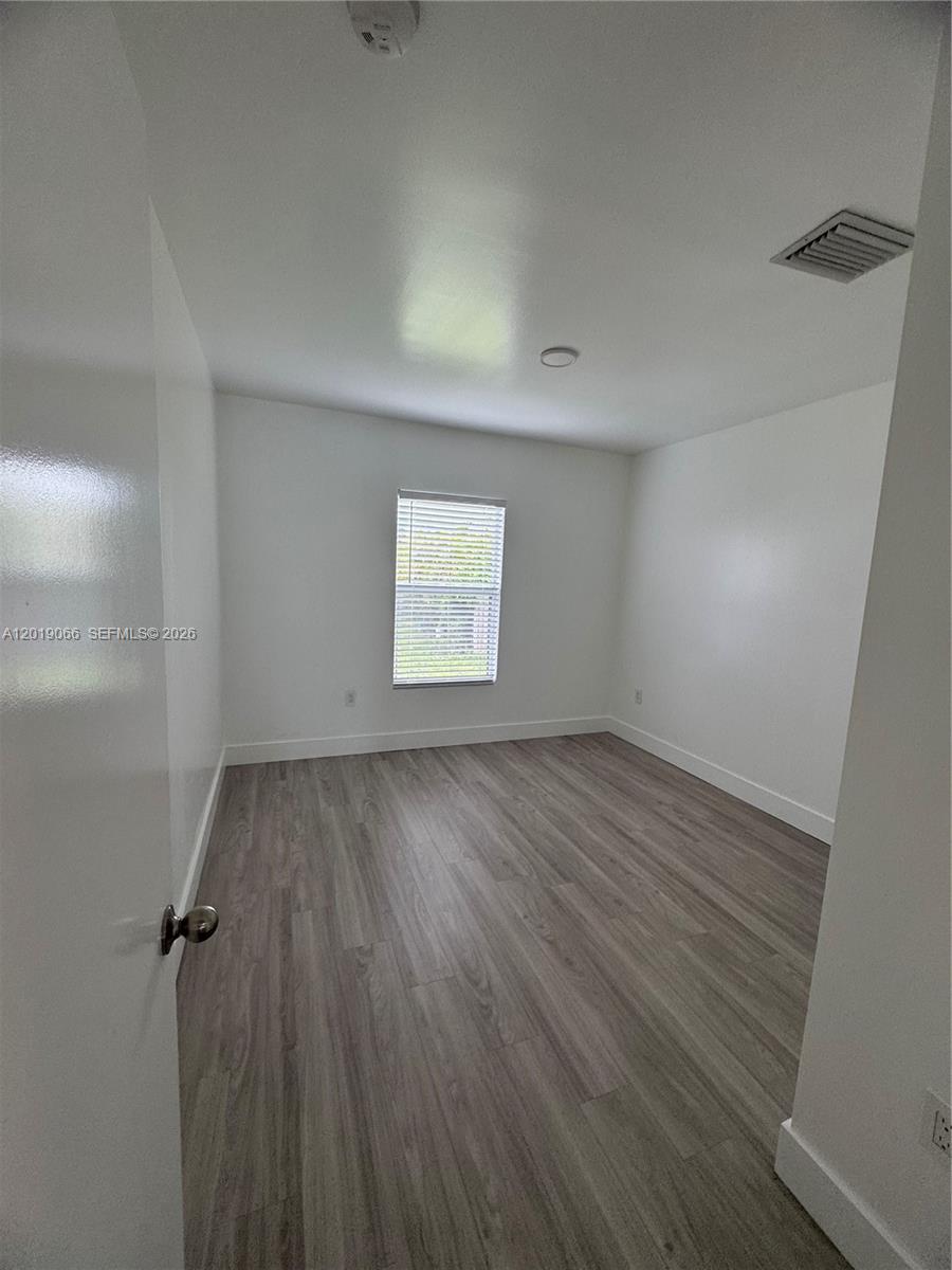 526 NW 6th St Hallandale Beach, FL 33009