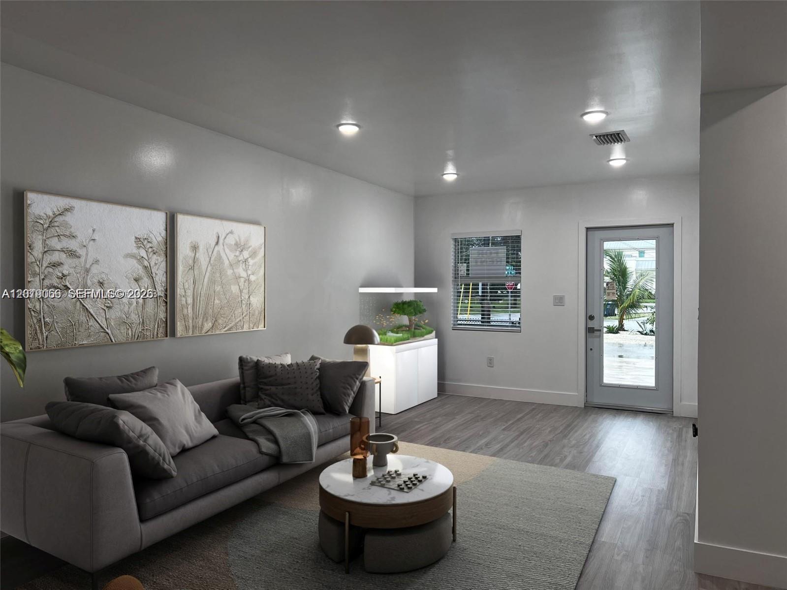 526 NW 6th St Hallandale Beach, FL 33009