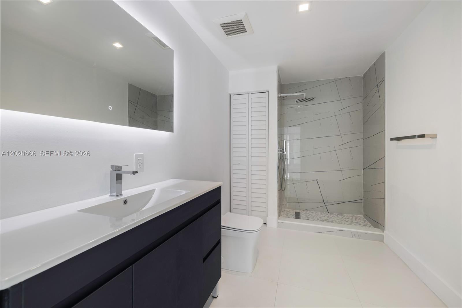1903 Bay Dr Pompano Beach, FL 33062