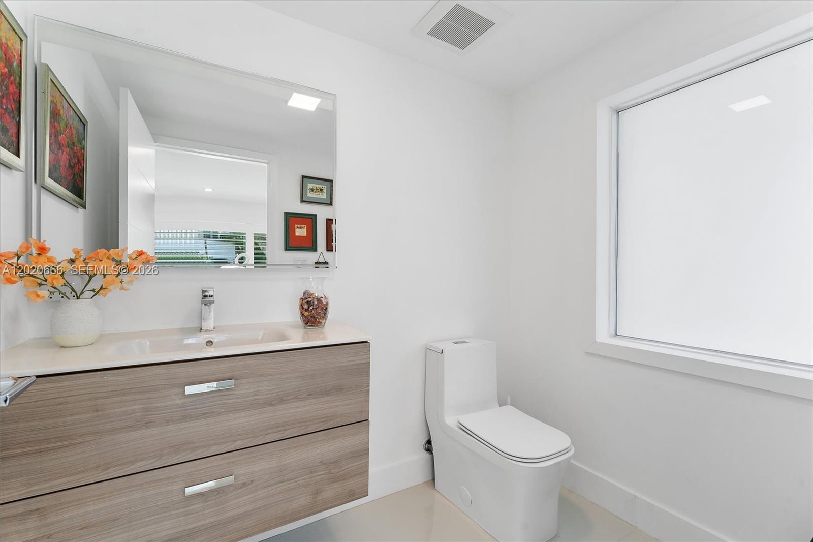 1903 Bay Dr Pompano Beach, FL 33062