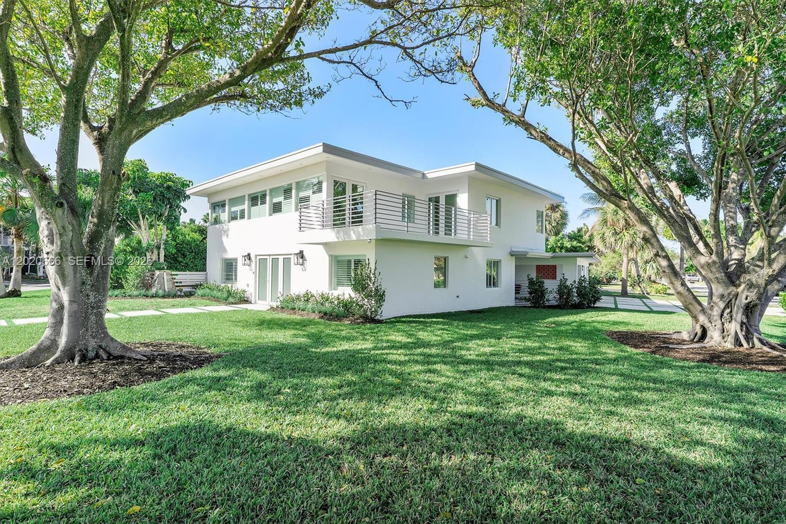 1903 Bay Dr Pompano Beach, FL 33062