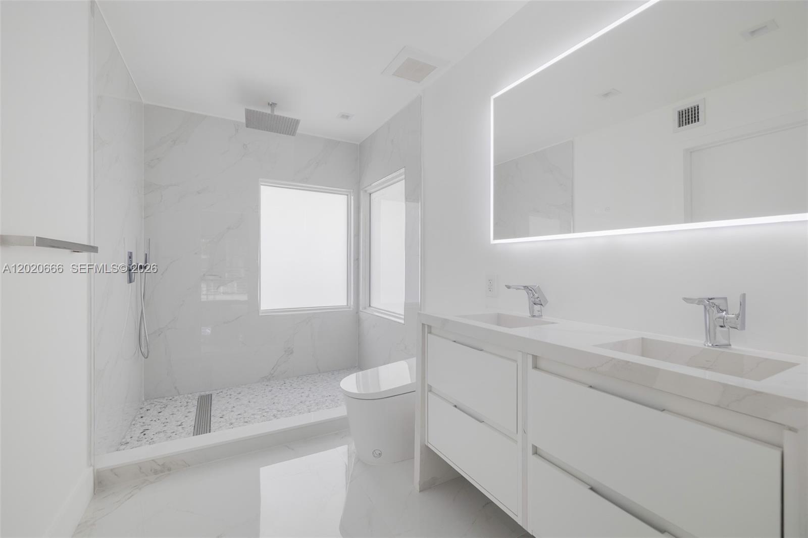 1903 Bay Dr Pompano Beach, FL 33062