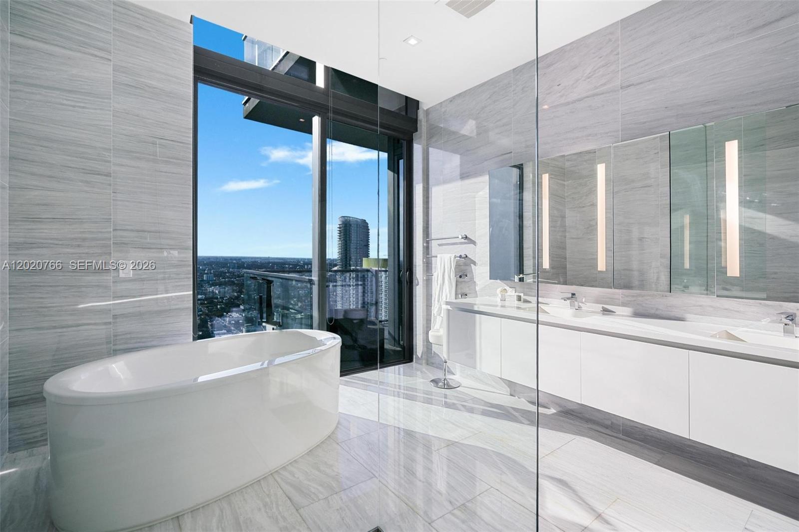 88 SW 7th St #4203 Miami, FL 33130