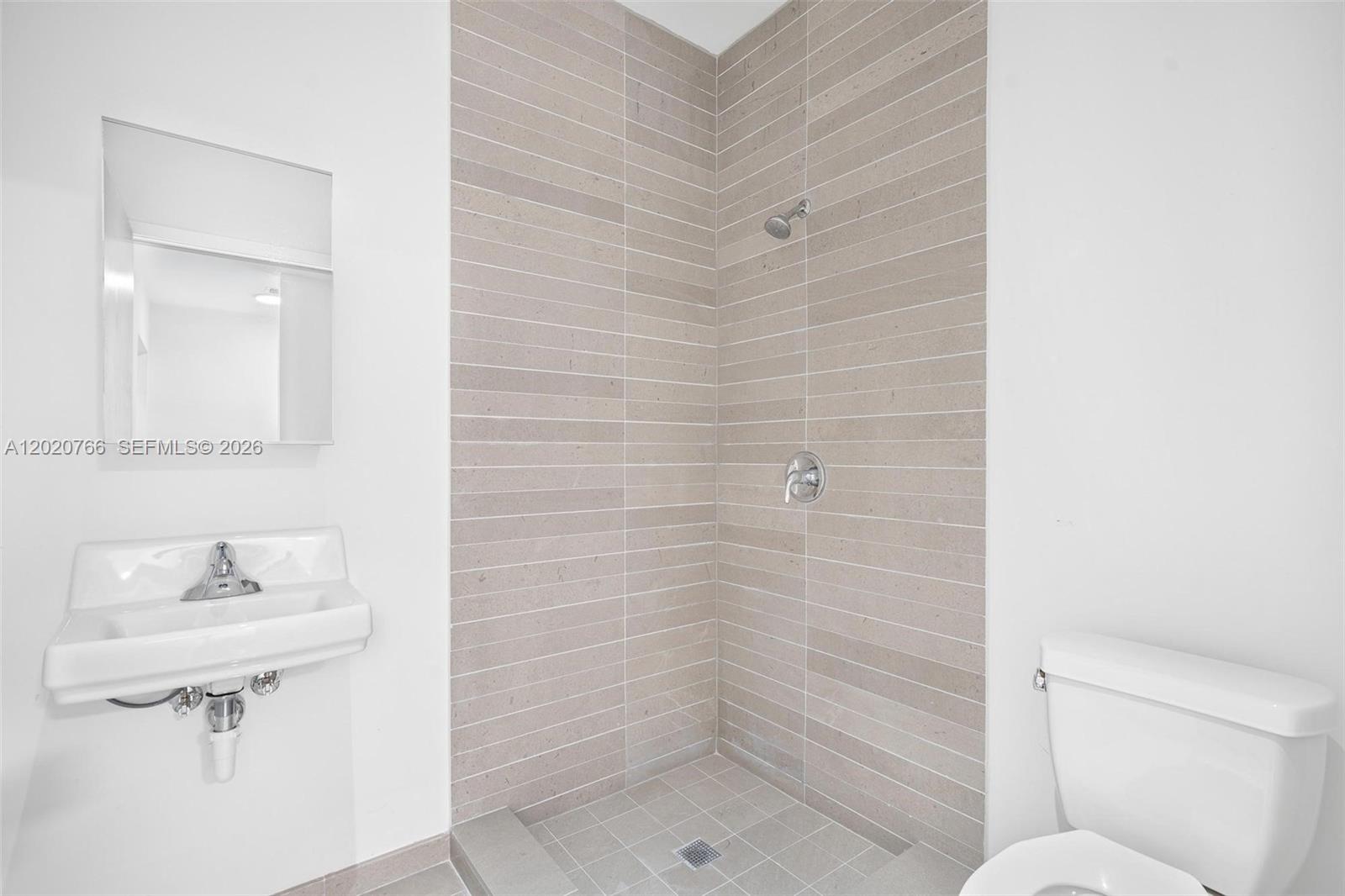 88 SW 7th St #4203 Miami, FL 33130