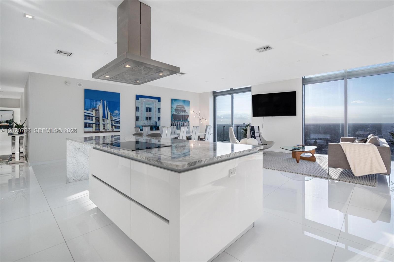 88 SW 7th St #4203 Miami, FL 33130