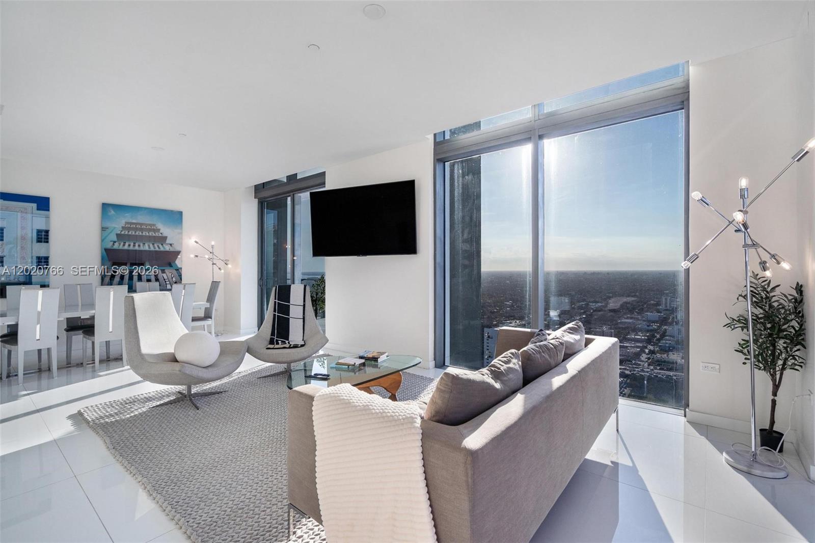 88 SW 7th St #4203 Miami, FL 33130