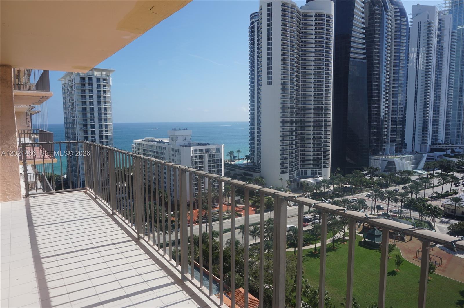 image Winston Towers 6001