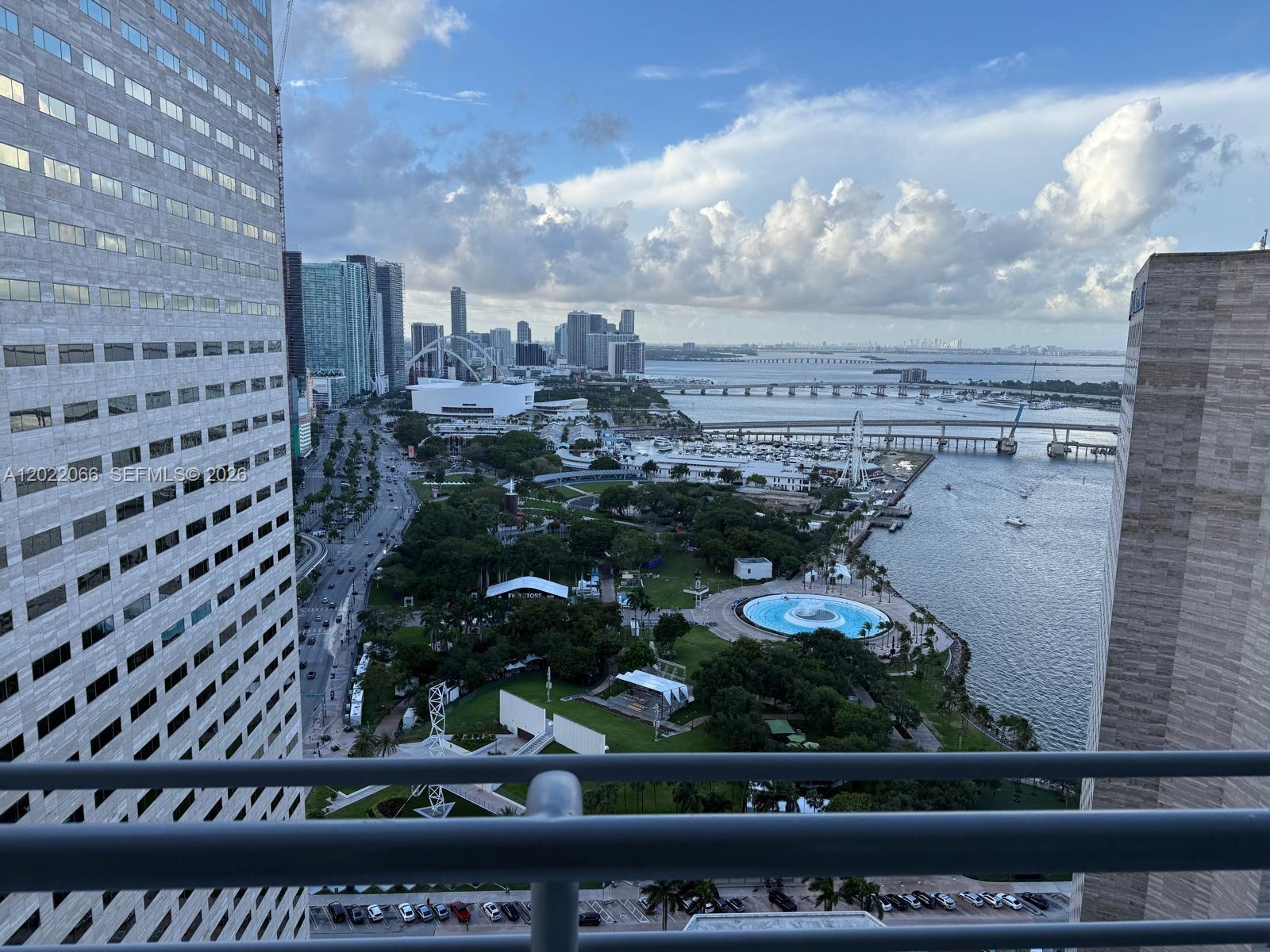 325 S Biscayne Blvd #3620