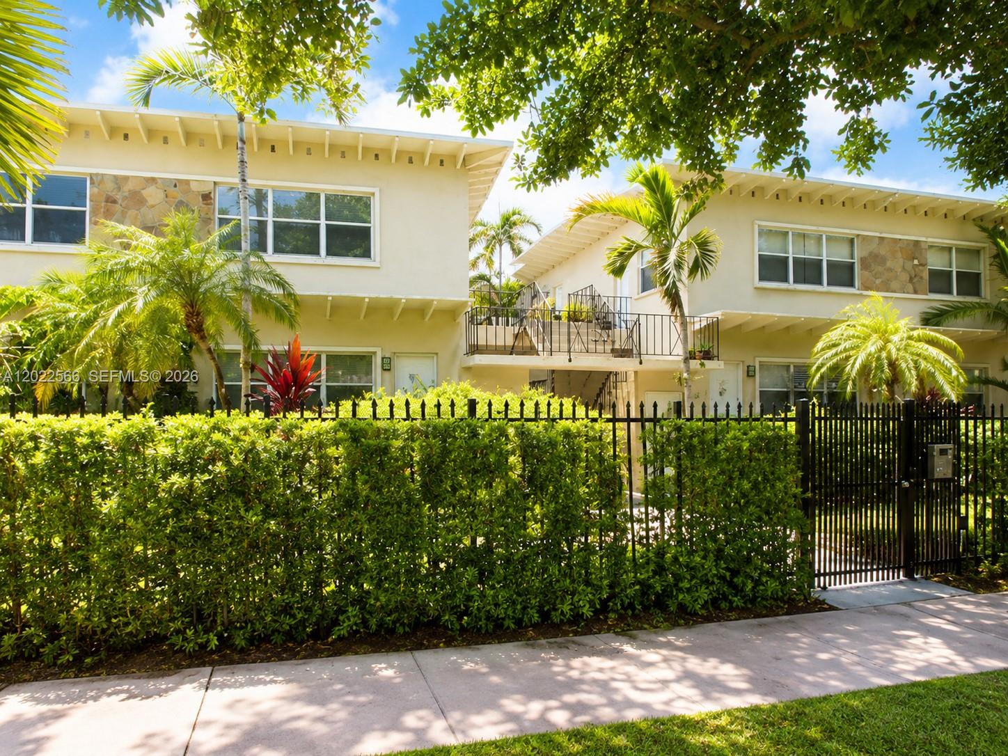 900 Meridian Ave #104