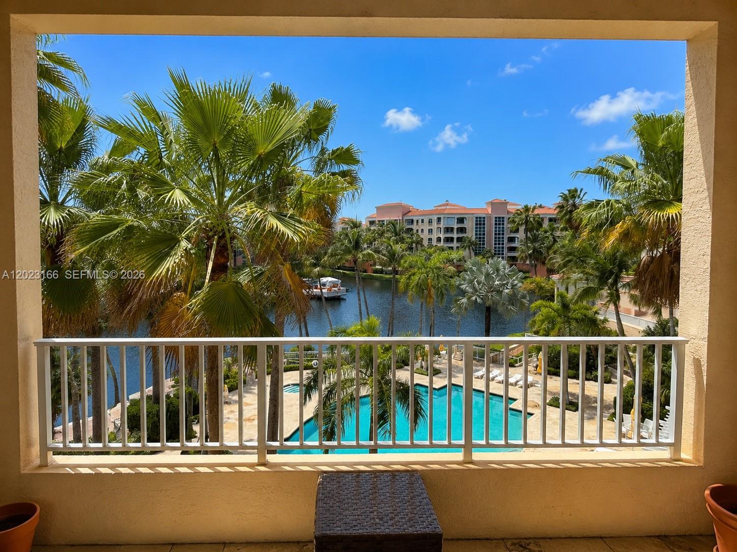 711 Crandon Blvd #402