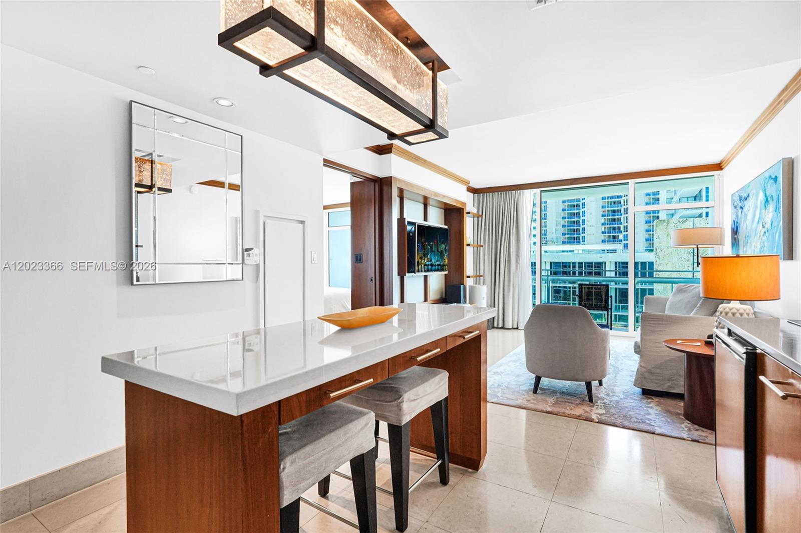 6801 Collins Ave #611 (Door 610) Miami Beach, FL 33141