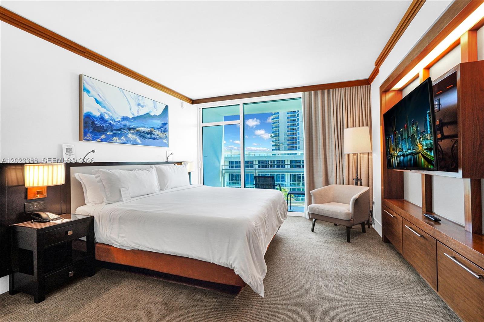6801 Collins Ave #611 (Door 610) Miami Beach, FL 33141