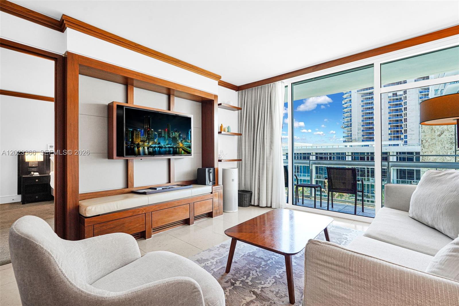 6801 Collins Ave #611 (Door 610) Miami Beach, FL 33141