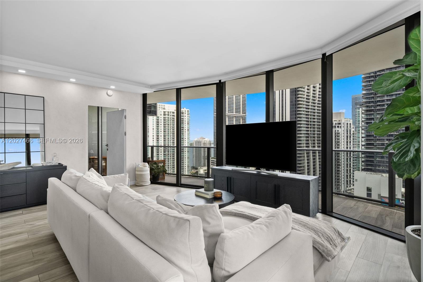 801 S Miami Ave #2901 Miami, FL 33130