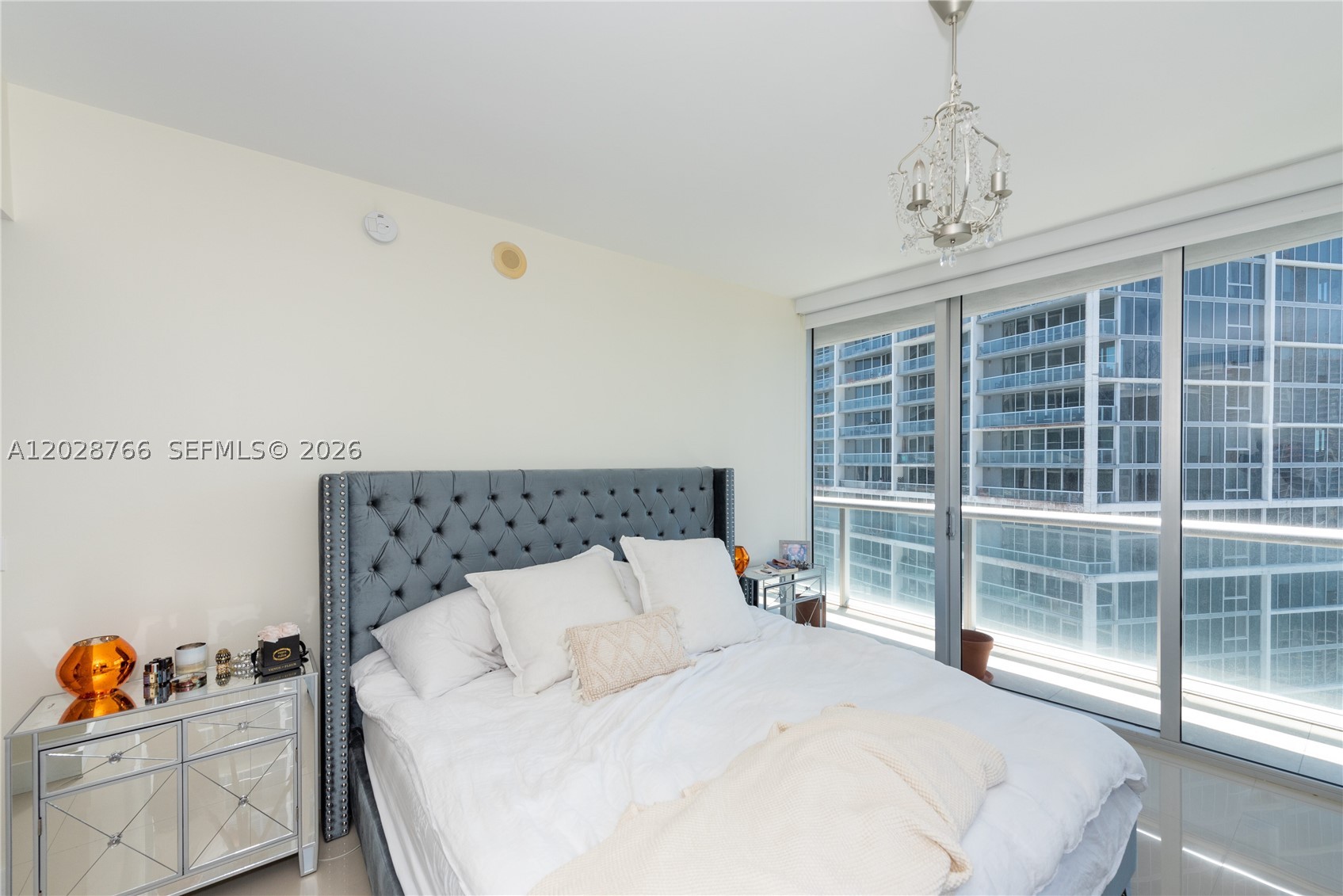 image Icon Brickell I11