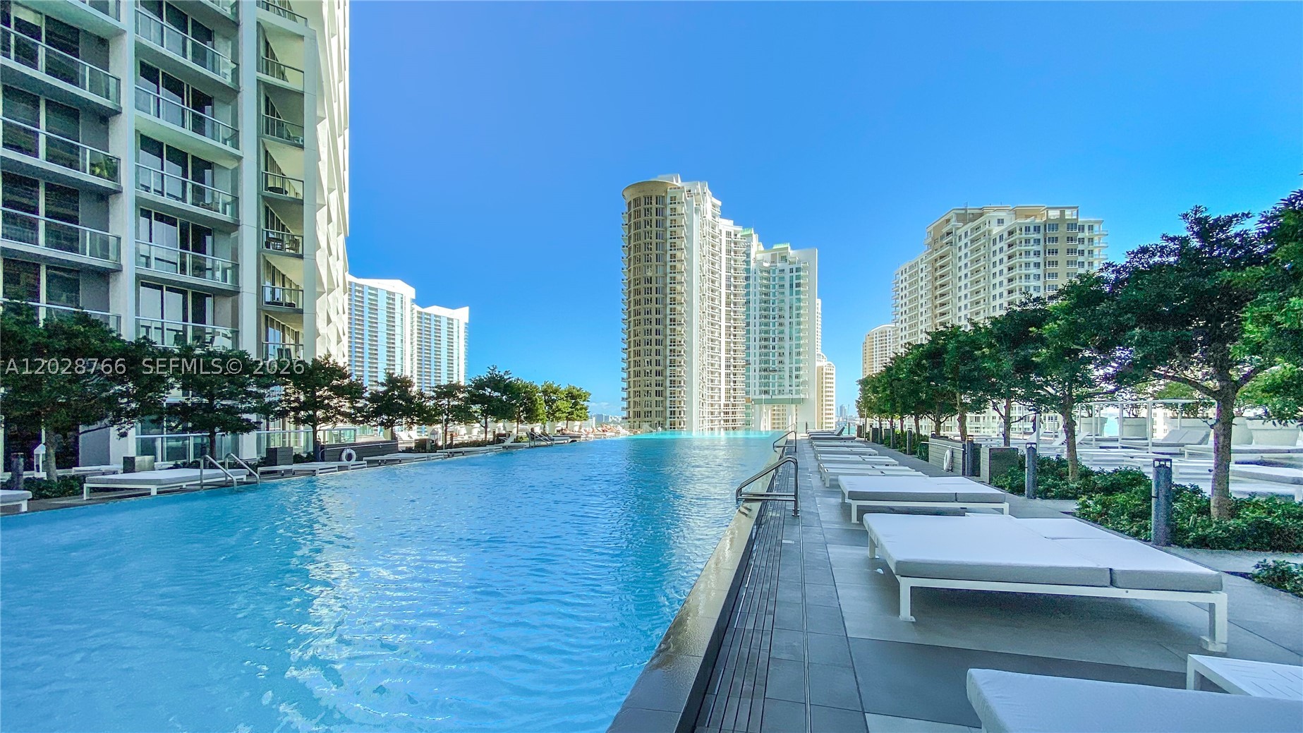 image Icon Brickell I19