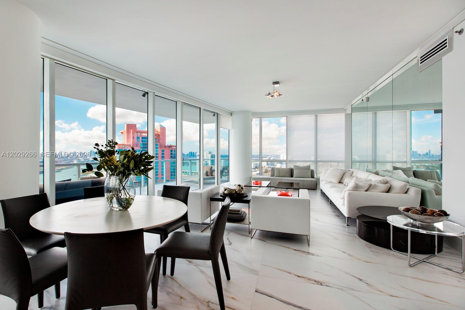 100 S Pointe Dr #3701 Miami Beach, FL 33139