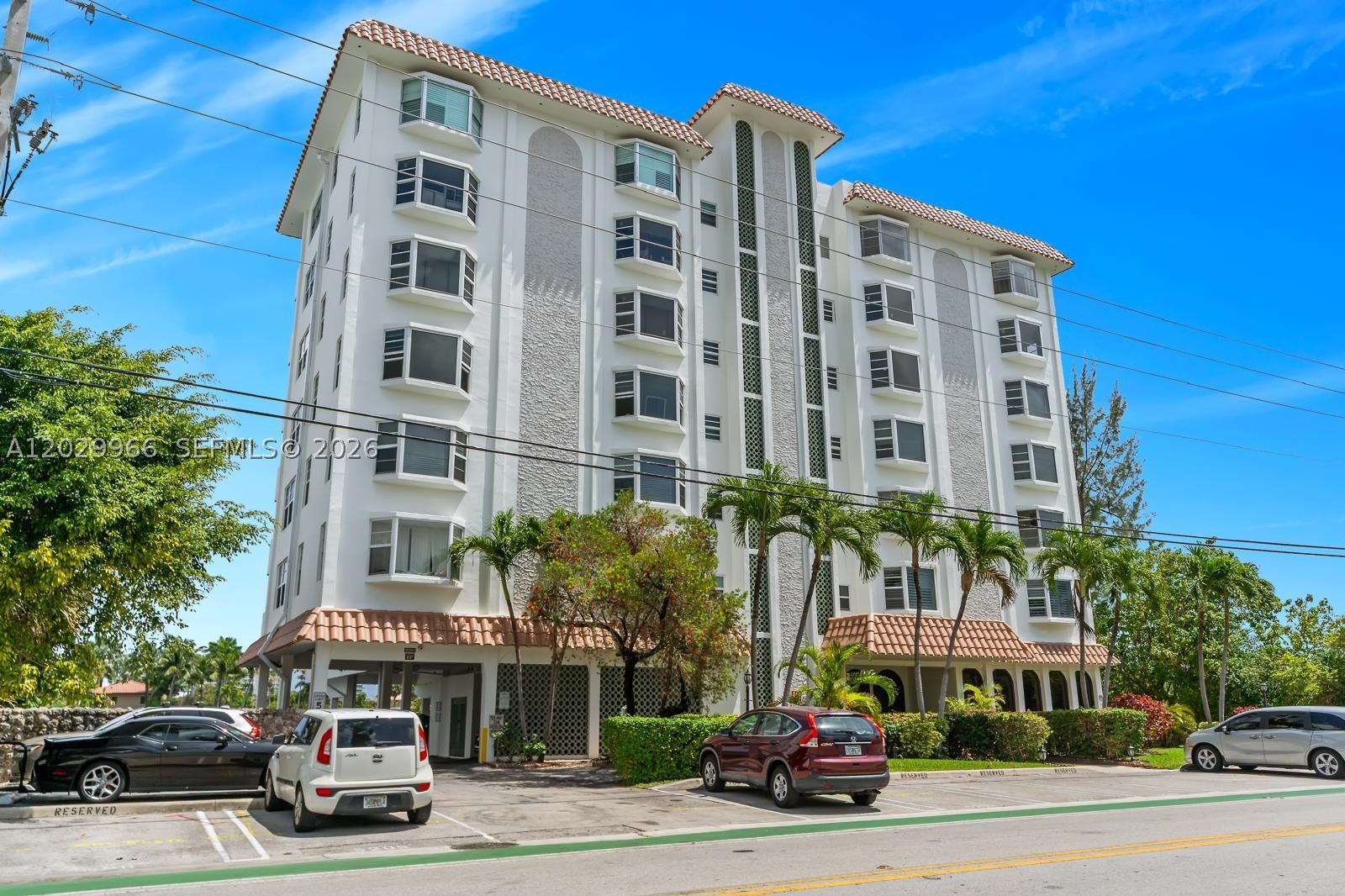 9341 E Bay Hbr Dr #PH-B Bay Harbor Islands, FL 33154