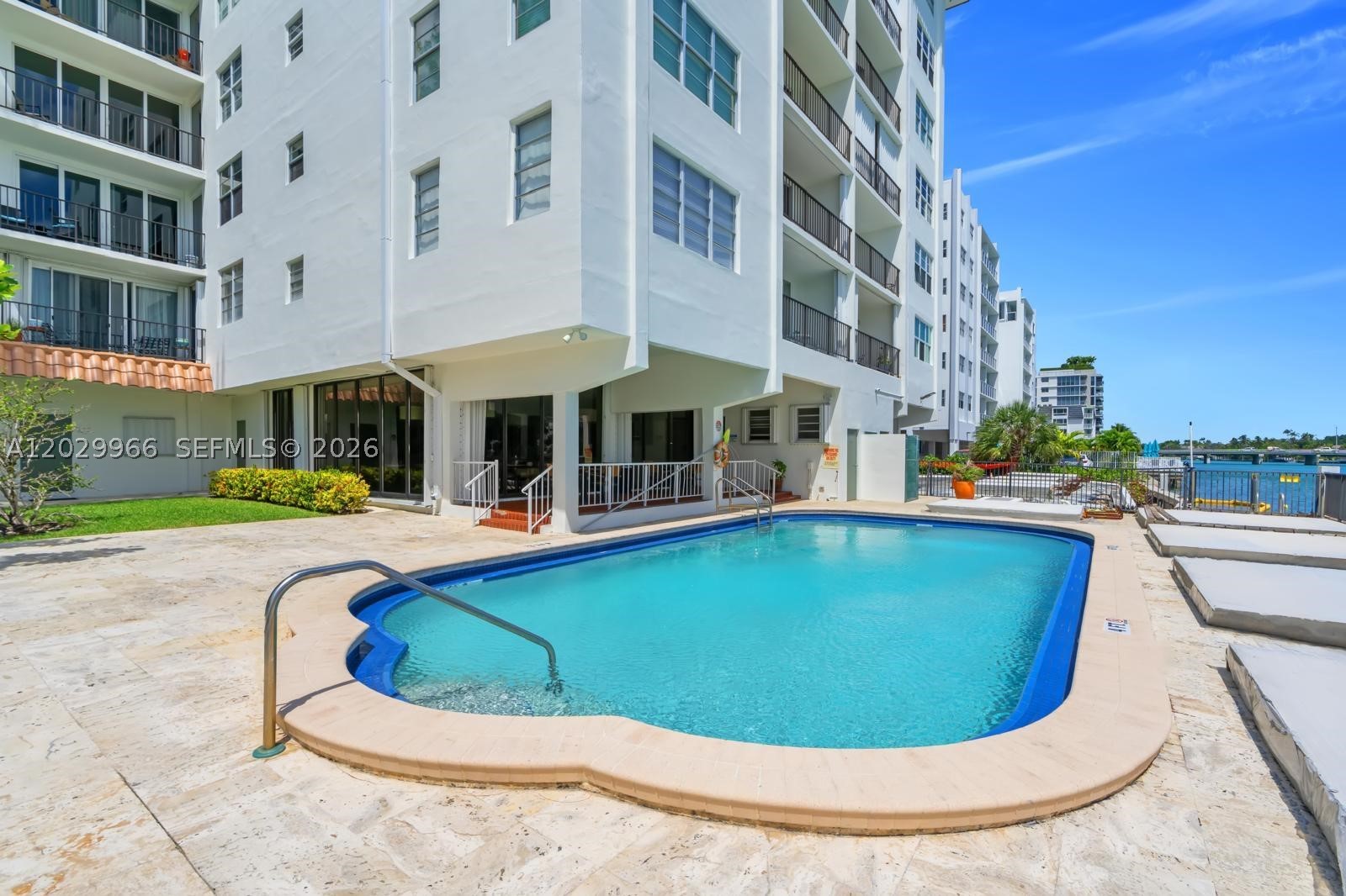 9341 E Bay Hbr Dr #PH-B Bay Harbor Islands, FL 33154