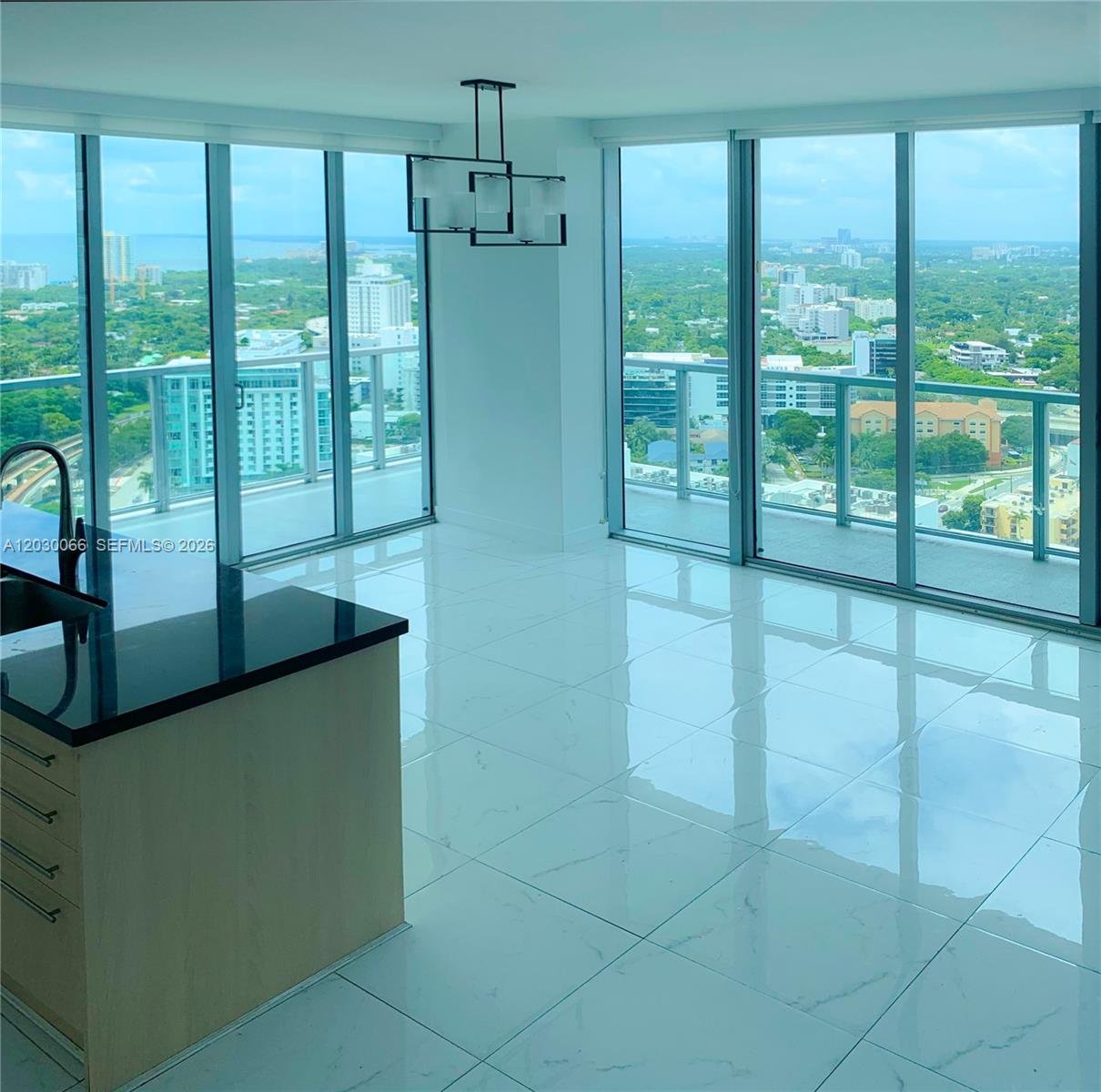 image Axis on Brickell South3