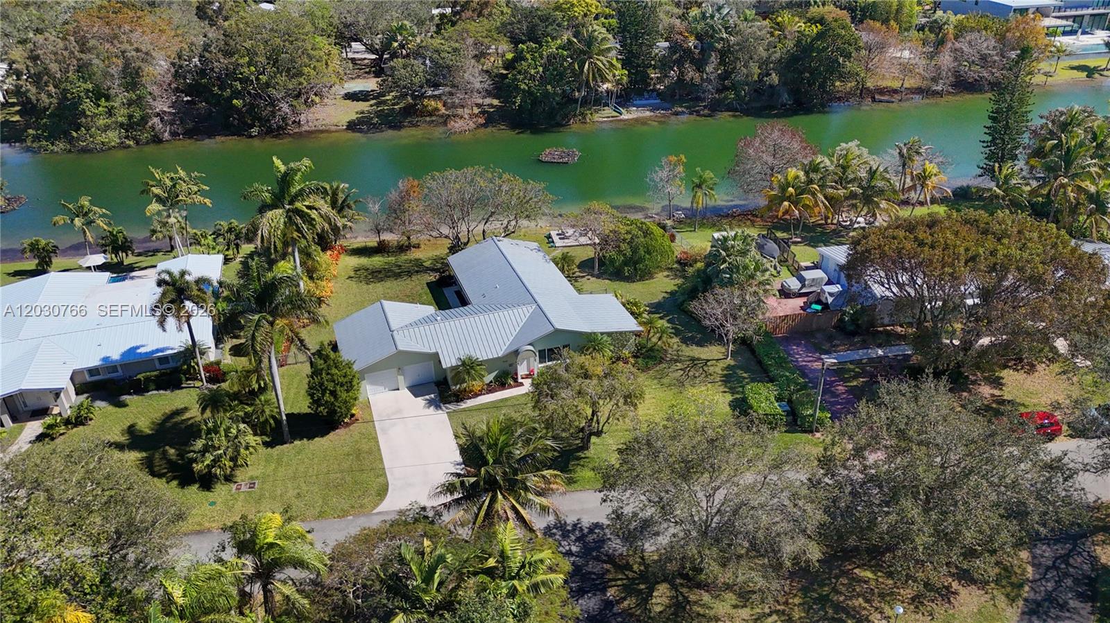11625 SW 70th Ave Pinecrest, FL 33156