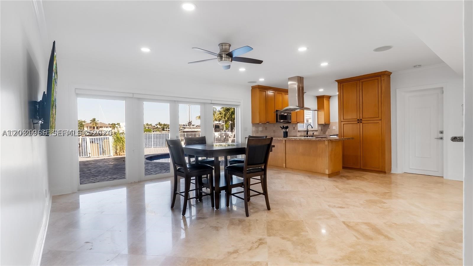 2445 SE 8th St Pompano Beach, FL 33062