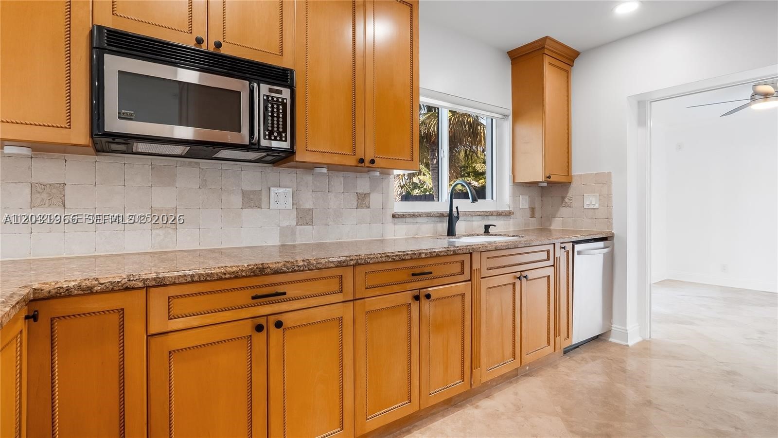 2445 SE 8th St Pompano Beach, FL 33062