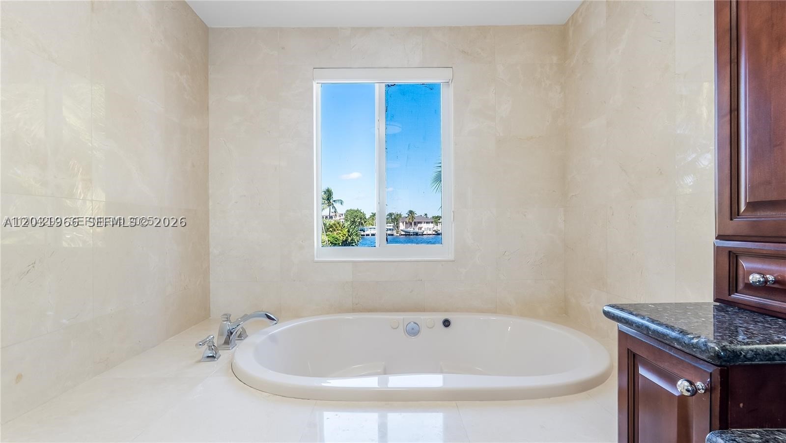 2445 SE 8th St Pompano Beach, FL 33062