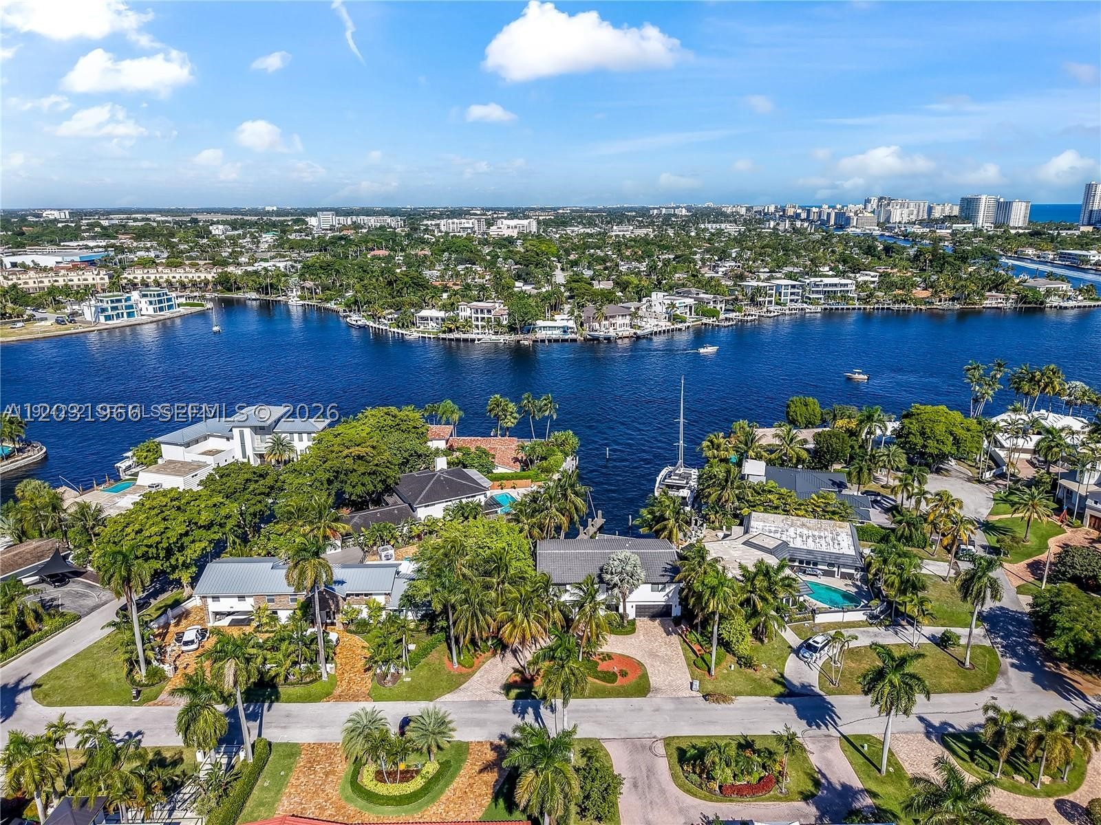 2445 SE 8th St Pompano Beach, FL 33062