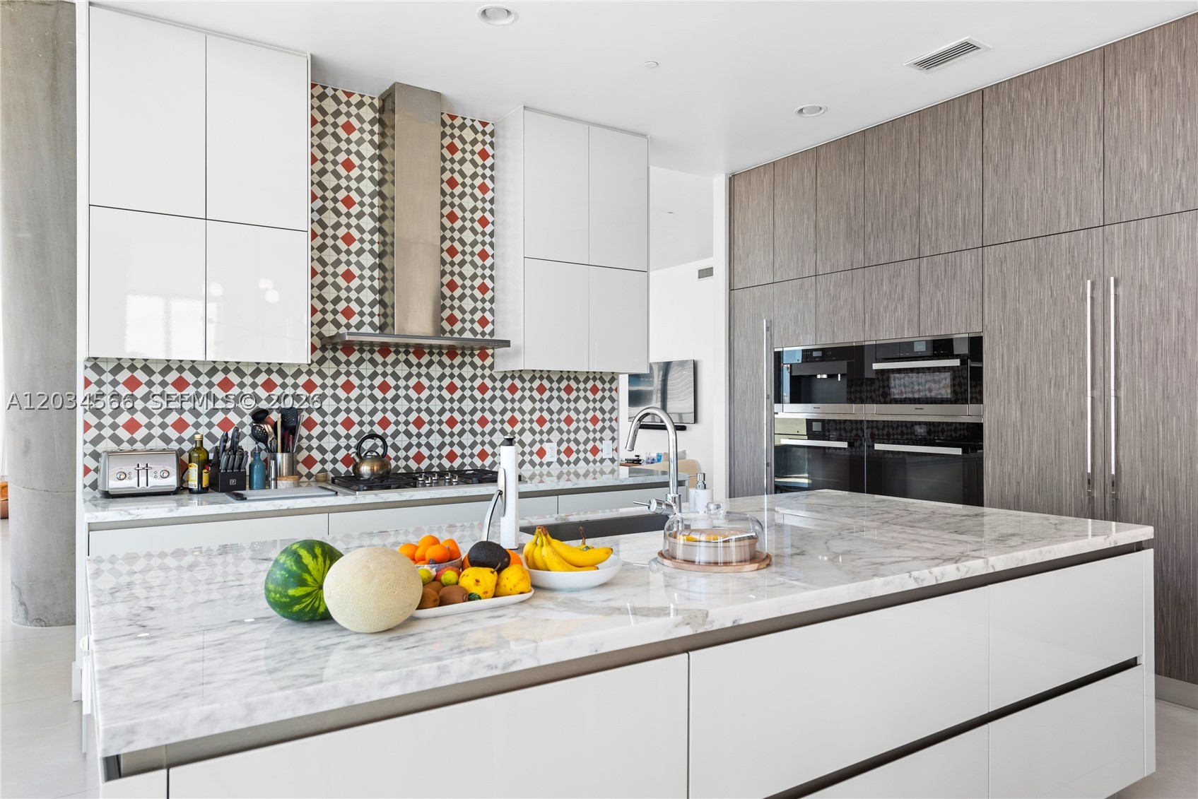 2669 S Bayshore Dr #1503N Miami, FL 33133