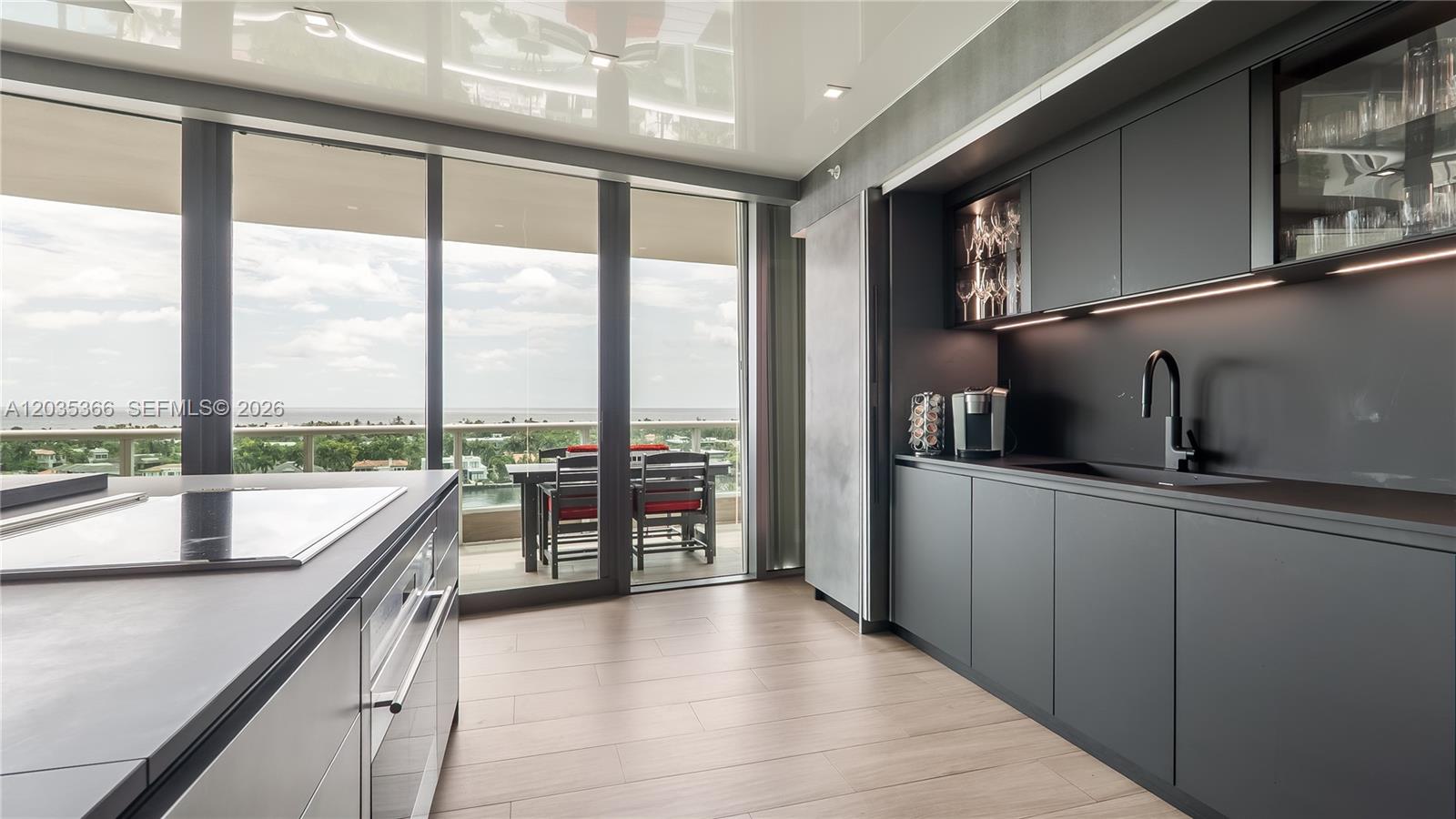 19955 NE 38th #1205 Aventura, FL 33180