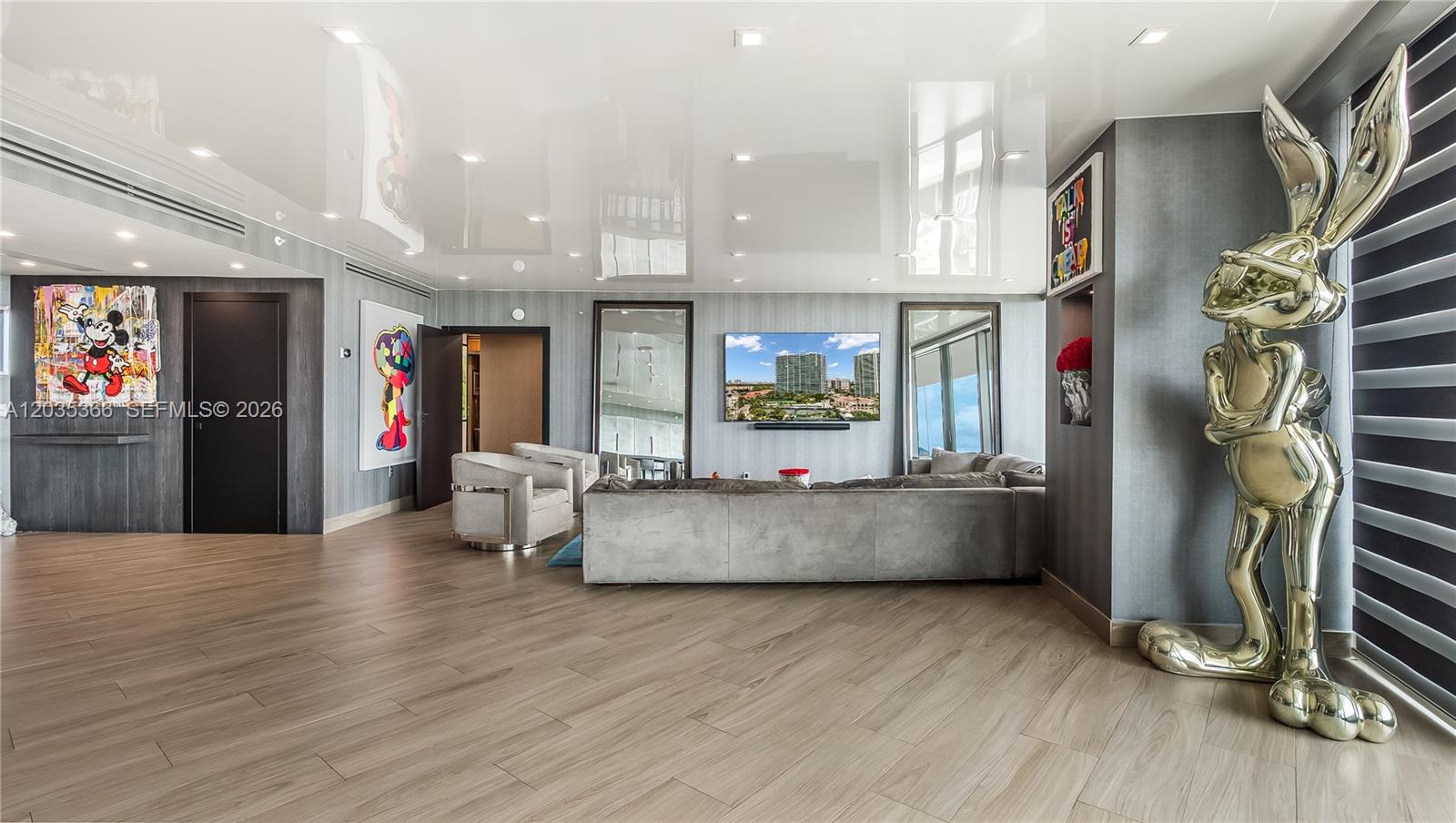 19955 NE 38th #1205 Aventura, FL 33180