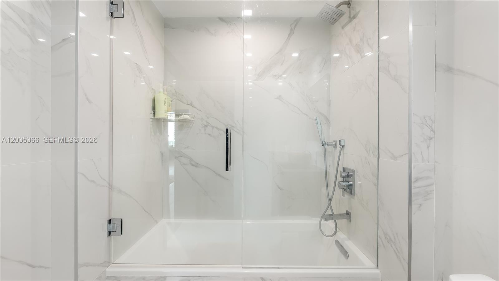 19955 NE 38th #1205 Aventura, FL 33180