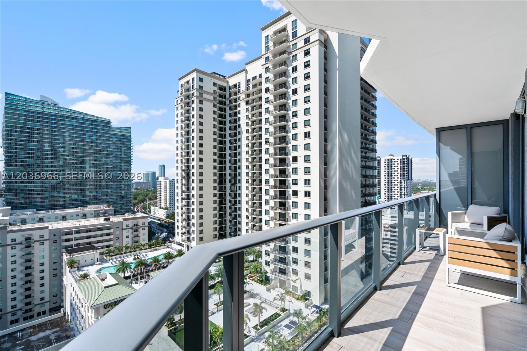 image Brickell Heights West25