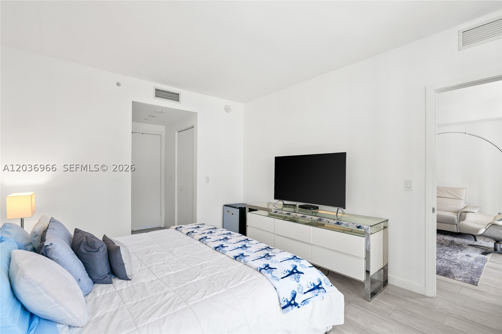 image Brickell Heights West37