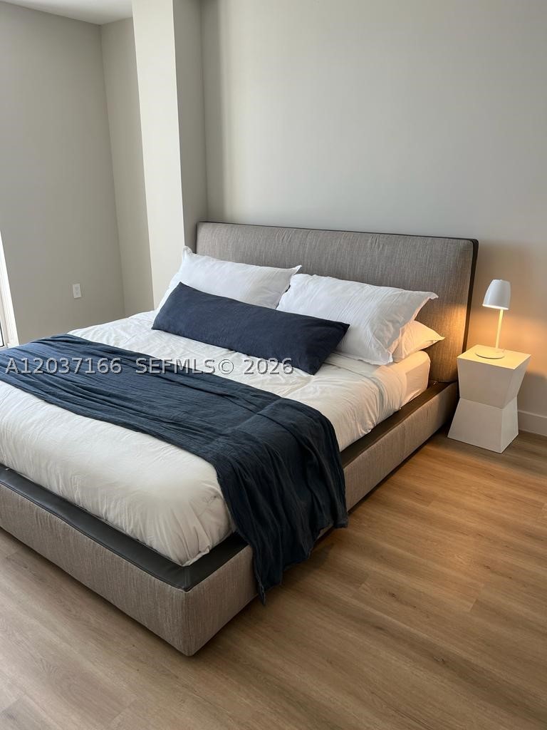 10275 Collins Ave #915 Bal Harbour, FL 33154