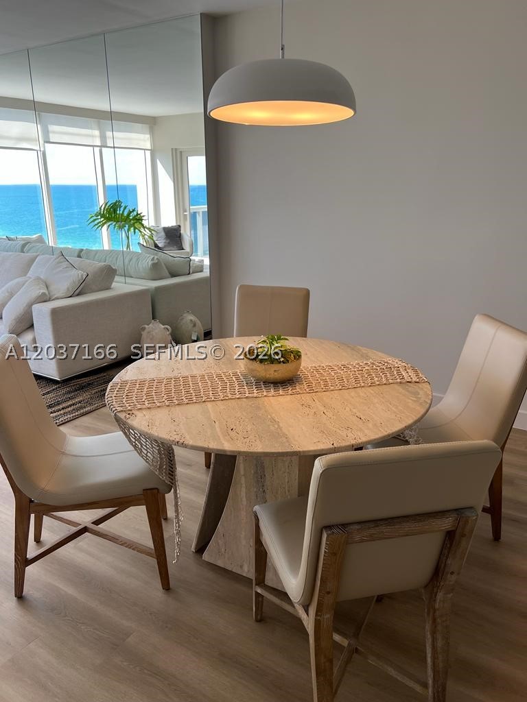 10275 Collins Ave #915 Bal Harbour, FL 33154