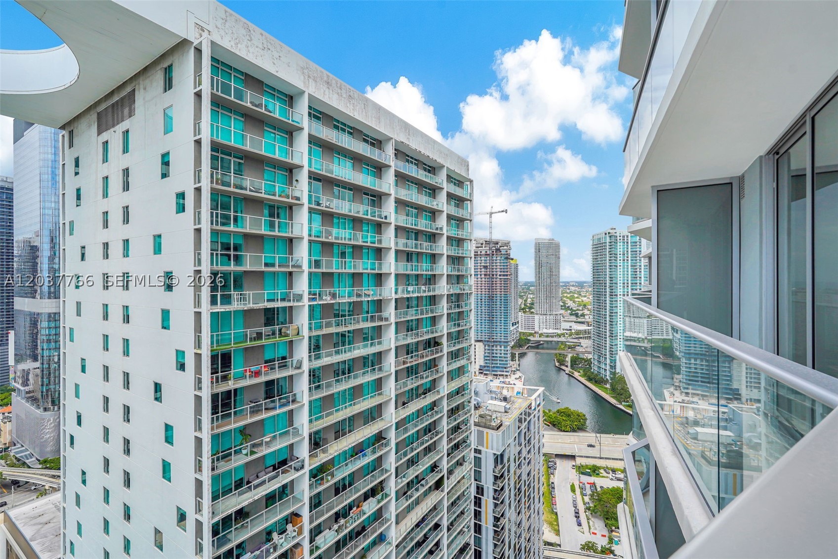 77 Se 5th St #3714 Miami, FL 33131